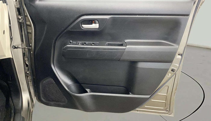 2021 Maruti New Wagon-R VXI 1.0, Petrol, Manual, 10,683 km, Driver Side Door Panels Control