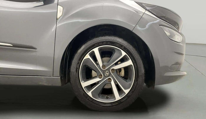 2022 Tata ALTROZ XT DIESEL, Diesel, Manual, 32,955 km, Right Front Wheel