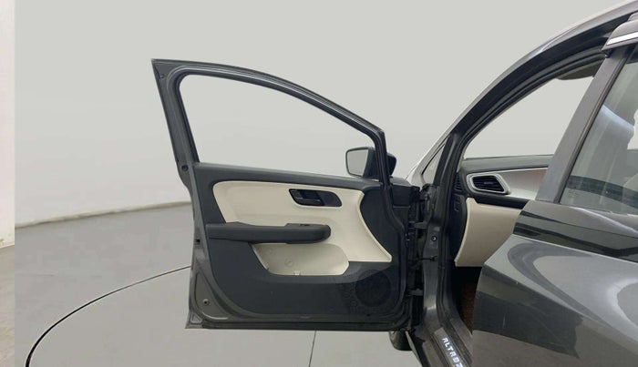 2022 Tata ALTROZ XT DIESEL, Diesel, Manual, 32,955 km, LHS Front Door