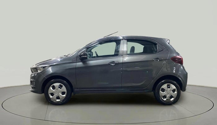 2022 Tata ALTROZ XT DIESEL, Diesel, Manual, 32,955 km, Left Side