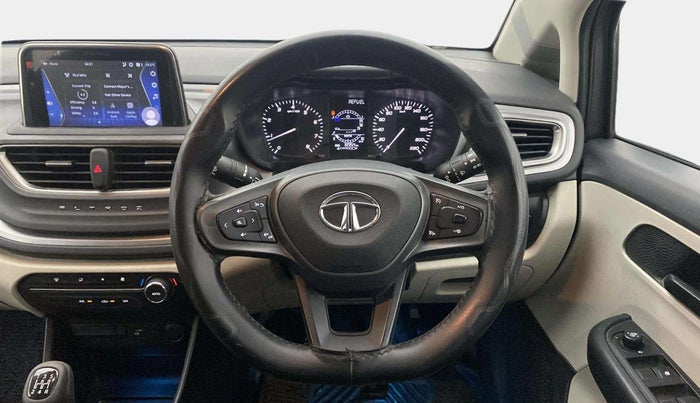 2022 Tata ALTROZ XT DIESEL, Diesel, Manual, 32,955 km, Steering Wheel Close Up