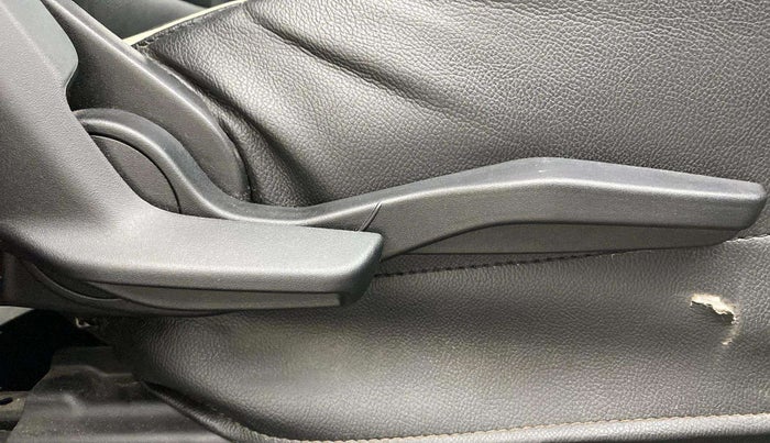 2020 Maruti Baleno ZETA CVT PETROL 1.2, Petrol, Automatic, 33,622 km, Driver Side Adjustment Panel