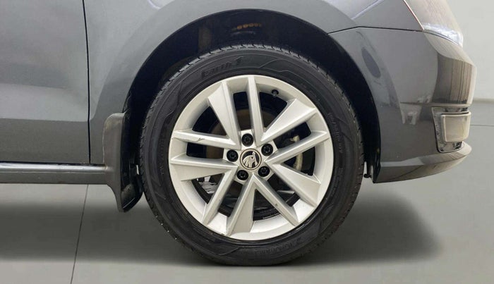 2018 Skoda Rapid STYLE 1.6 MPI, Petrol, Manual, 55,217 km, Right Front Wheel