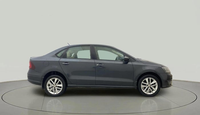 2018 Skoda Rapid STYLE 1.6 MPI, Petrol, Manual, 55,217 km, Right Side View