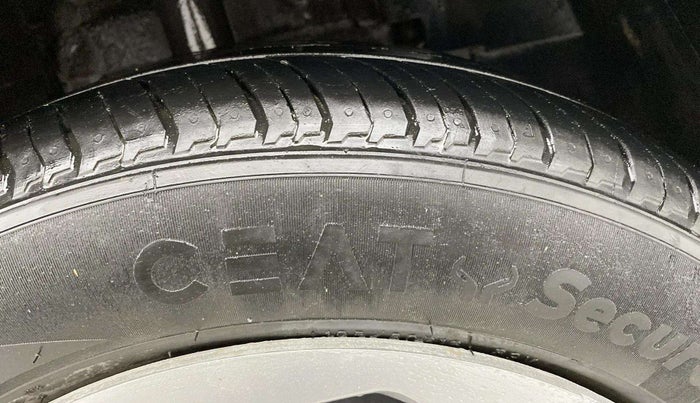 2022 Tata NEXON XZ PETROL, Petrol, Manual, 51,189 km, Right Front Tyre Tread