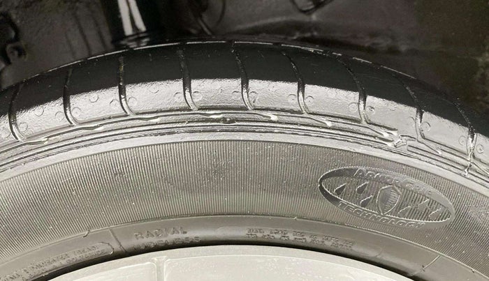 2022 Tata NEXON XZ PETROL, Petrol, Manual, 51,189 km, Right Rear Tyre Tread