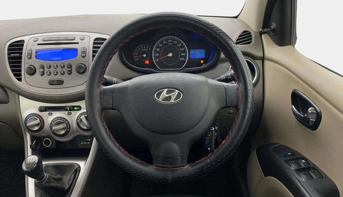 2015 Hyundai i10 SPORTZ 1.1, Petrol, Manual, 44,568 km, Steering Wheel Close Up