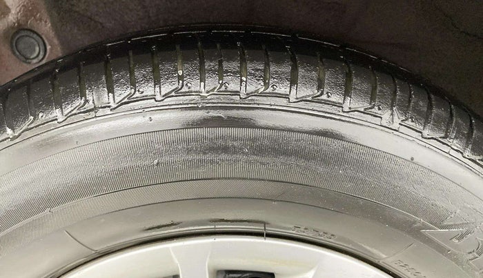 2015 Hyundai i10 SPORTZ 1.1, Petrol, Manual, 44,568 km, Right Rear Tyre Tread