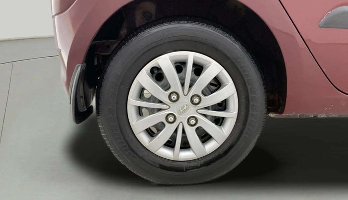 2015 Hyundai i10 SPORTZ 1.1, Petrol, Manual, 44,568 km, Right Rear Wheel
