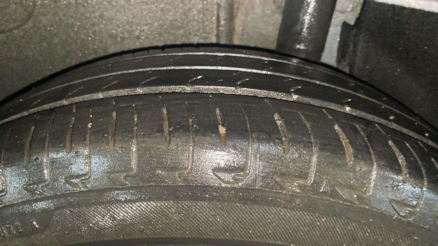 2021 Maruti IGNIS ALPHA 1.2 AMT, Petrol, Automatic, 15,781 km, Left Rear Tyre Tread