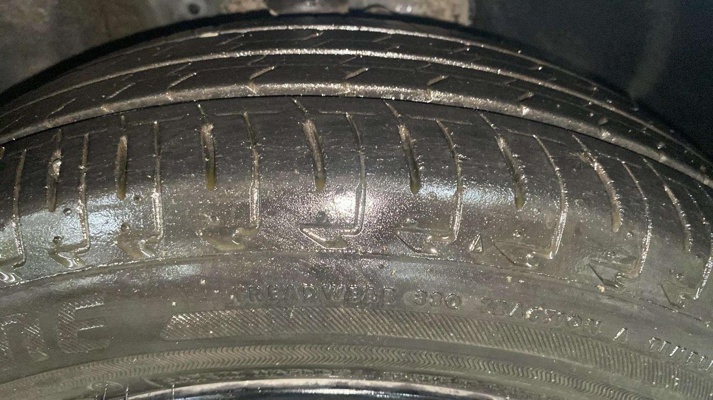 2021 Maruti IGNIS ALPHA 1.2 AMT, Petrol, Automatic, 15,781 km, Right Front Tyre Tread