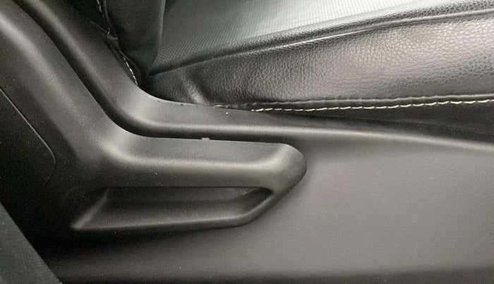 2022 Tata NEXON XM PETROL, Petrol, Manual, 41,885 km, Driver Side Adjustment Panel