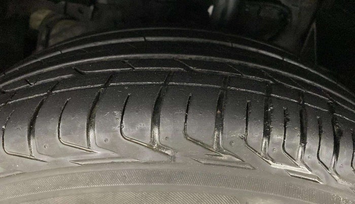 2022 Tata NEXON XM PETROL, Petrol, Manual, 41,885 km, Left Front Tyre Tread