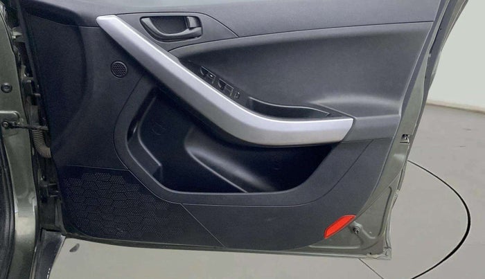 2022 Tata NEXON XM PETROL, Petrol, Manual, 41,885 km, Driver Side Door Panels Control