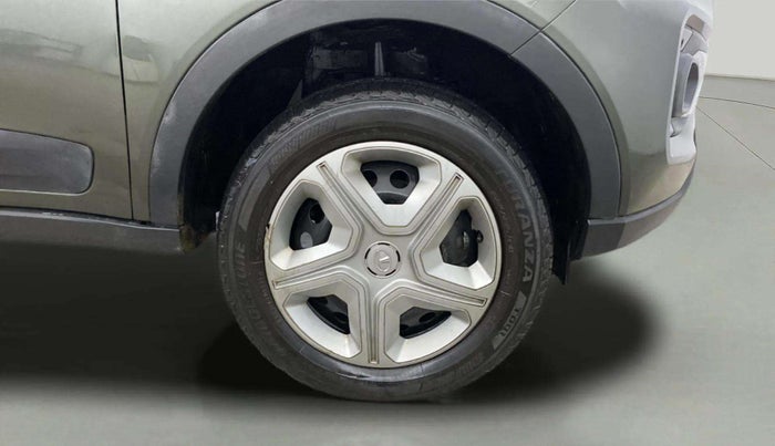 2022 Tata NEXON XM PETROL, Petrol, Manual, 41,885 km, Right Front Wheel