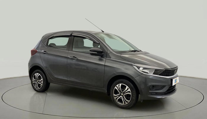 2024 Tata Tiago XTA CNG , CNG, Automatic, 30,822 km, Right Front Diagonal
