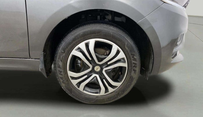 2024 Tata Tiago XTA CNG , CNG, Automatic, 30,822 km, Right Front Wheel