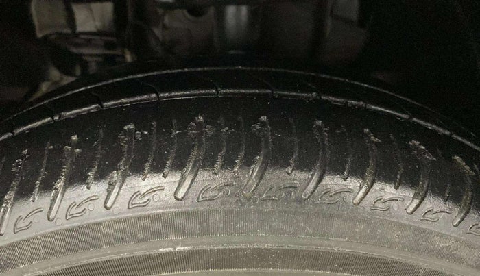 2024 Tata Tiago XTA CNG , CNG, Automatic, 30,822 km, Left Front Tyre Tread