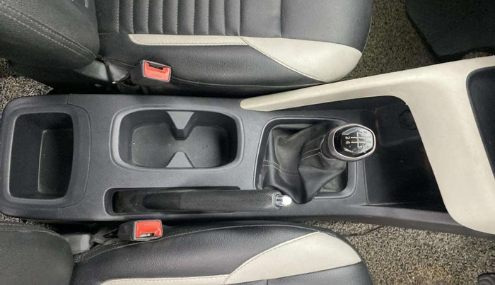2021 Nissan MAGNITE XE, Petrol, Manual, 89,554 km, Gear Lever