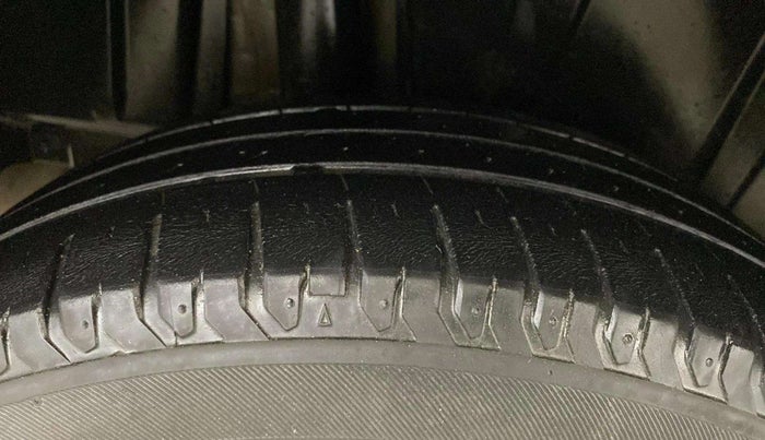 2020 Maruti XL6 ZETA MT, Petrol, Manual, 34,922 km, Right Rear Tyre Tread