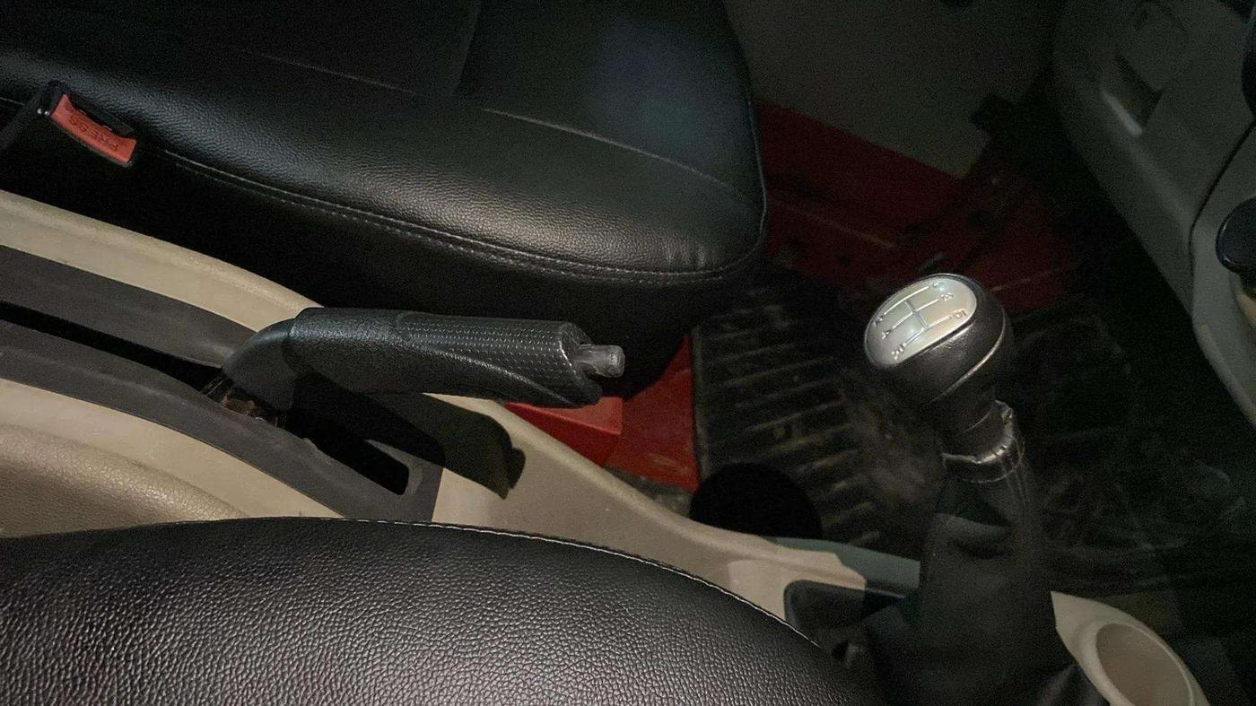 2017 Mahindra Thar CRDE 4X4 AC, Diesel, Manual, 51,532 km, Gear Lever