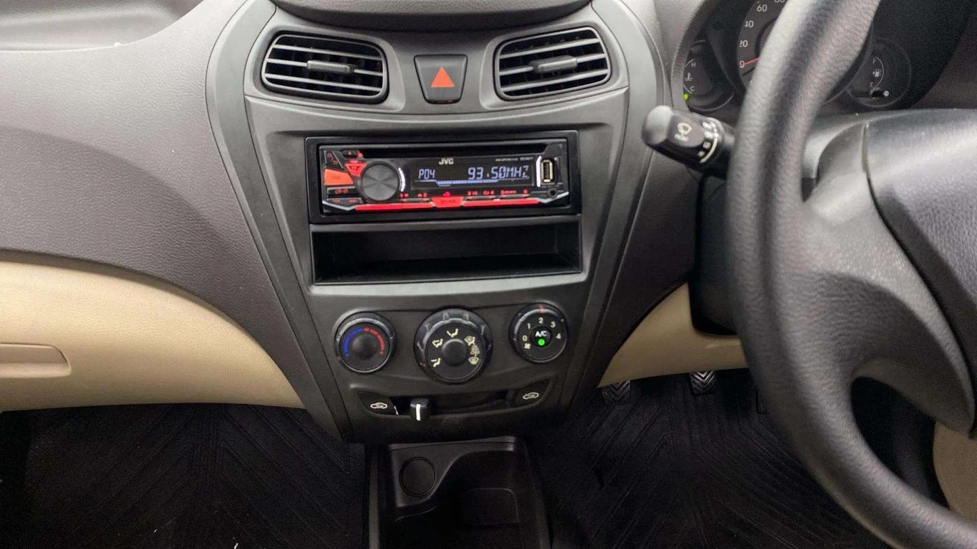 2016 Hyundai Eon D-LITE+, Petrol, Manual, 22,815 km, Air Conditioner