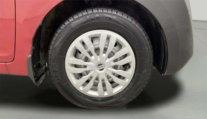 2016 Hyundai Eon D-LITE+, Petrol, Manual, 22,815 km, Right Front Wheel