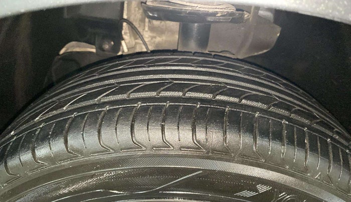 2022 Tata Tiago XT CNG, CNG, Manual, 72,421 km, Left Front Tyre Tread