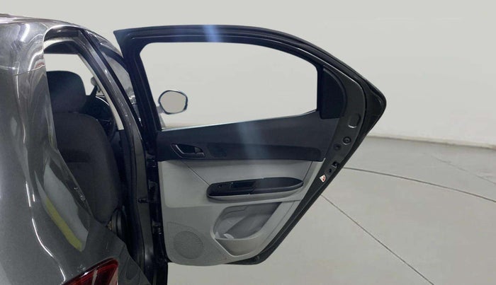 2022 Tata Tiago XT CNG, CNG, Manual, 72,421 km, RHS Rear Door