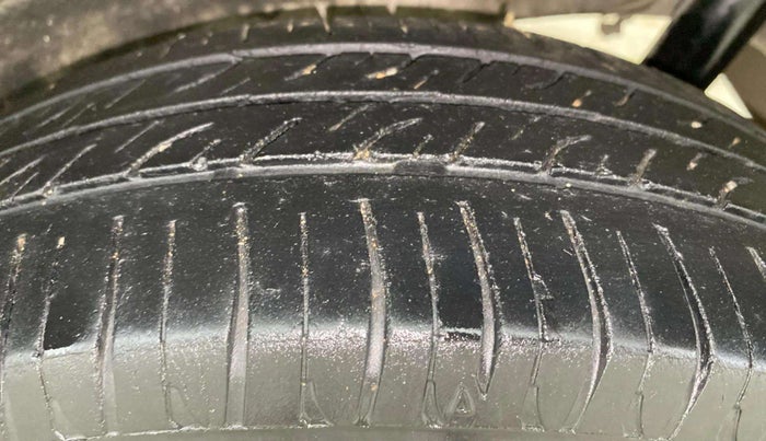2014 Maruti Wagon R 1.0 VXI, Petrol, Manual, 86,653 km, Left Rear Tyre Tread