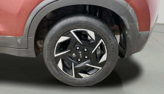 2024 KIA SONET HTK PLUS 1.2 PETROL MT, Petrol, Manual, 23,217 km, Left Rear Wheel