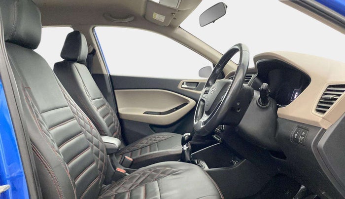 2017 Hyundai Elite i20 ASTA 1.2 (O), Petrol, Manual, 44,761 km, Right Side Front Door Cabin