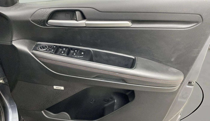 2020 KIA SONET GTX PLUS 1.0 DCT, Petrol, Automatic, 26,075 km, Driver Side Door Panels Control