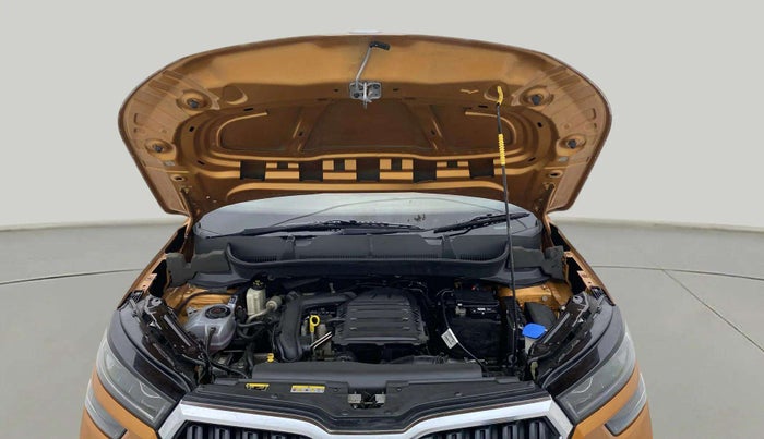 2021 Skoda KUSHAQ AMBITION 1.0L TSI AT, Petrol, Automatic, 27,222 km, Open Bonet