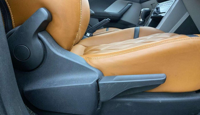 2021 Skoda KUSHAQ AMBITION 1.0L TSI AT, Petrol, Automatic, 27,222 km, Driver Side Adjustment Panel