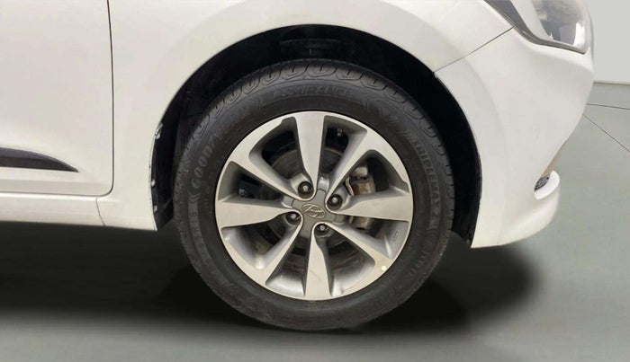 2014 Hyundai Elite i20 SPORTZ 1.2 (O), Petrol, Manual, 55,110 km, Right Front Wheel