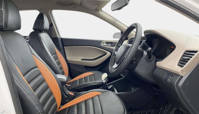 2014 Hyundai Elite i20 SPORTZ 1.2 (O), Petrol, Manual, 55,110 km, Right Side Front Door Cabin