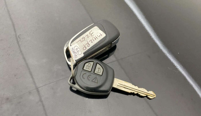 2018 Maruti Celerio ZXI, CNG, Manual, 44,919 km, Key Close Up