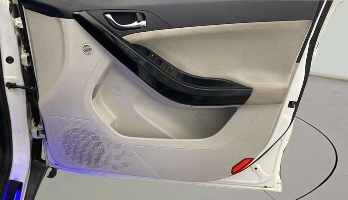 2022 Tata NEXON XZ PLUS (HS) PETROL, Petrol, Manual, 46,547 km, Driver Side Door Panels Control