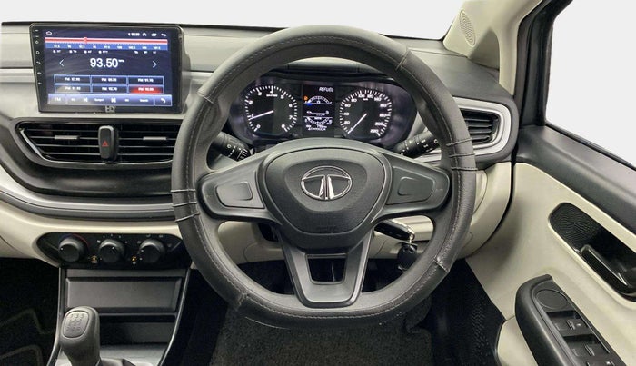 2023 Tata ALTROZ XE PETROL, Petrol, Manual, 7,470 km, Steering Wheel Close Up