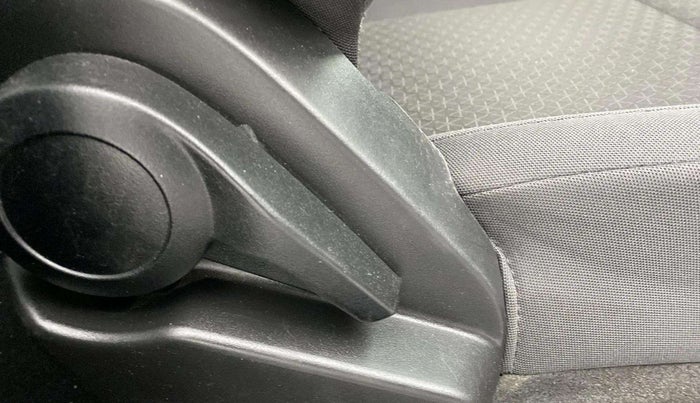 2023 Tata ALTROZ XE PETROL, Petrol, Manual, 7,470 km, Driver Side Adjustment Panel