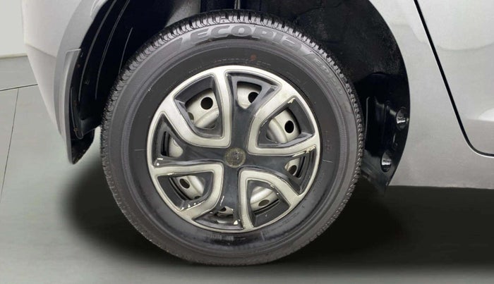 2023 Tata ALTROZ XE PETROL, Petrol, Manual, 7,470 km, Right Rear Wheel
