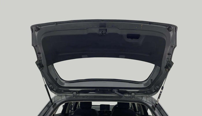 2023 Tata ALTROZ XE PETROL, Petrol, Manual, 7,470 km, Boot Door Open