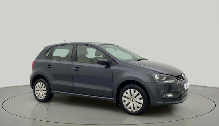 2016 Volkswagen Polo COMFORTLINE 1.2L, Petrol, Manual, 30,045 km, Right Front Diagonal