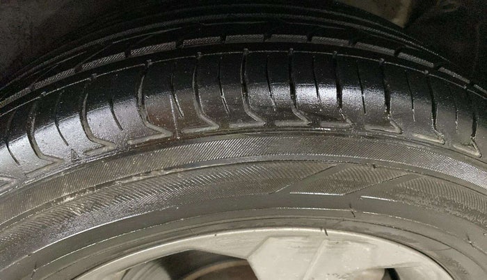 2020 KIA SELTOS HTX PLUS AT1.5 DIESEL, Diesel, Automatic, 65,651 km, Right Front Tyre Tread