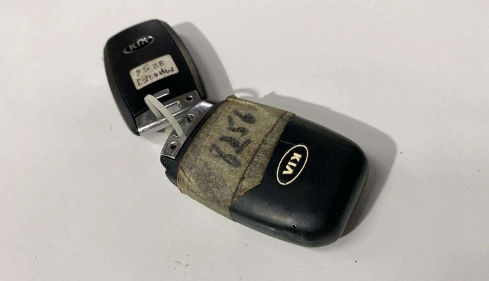 2020 KIA SELTOS HTX PLUS AT1.5 DIESEL, Diesel, Automatic, 65,651 km, Key Close Up
