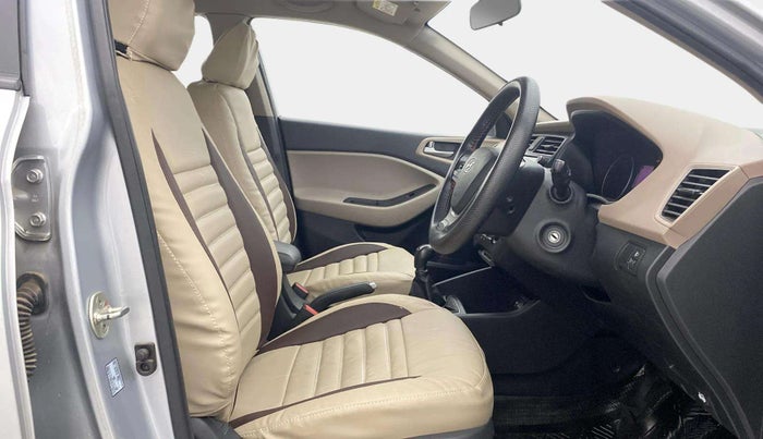 2020 Hyundai Elite i20 MAGNA PLUS 1.2, Petrol, Manual, 36,536 km, Right Side Front Door Cabin