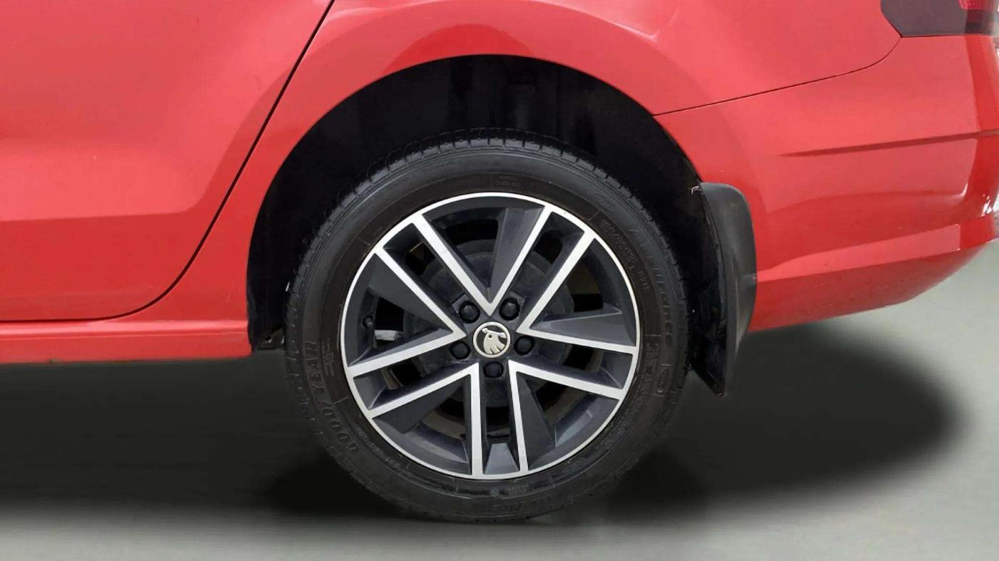2019 Skoda Rapid STYLE 1.6 MPI, Petrol, Manual, 11,397 km, Left Rear Wheel