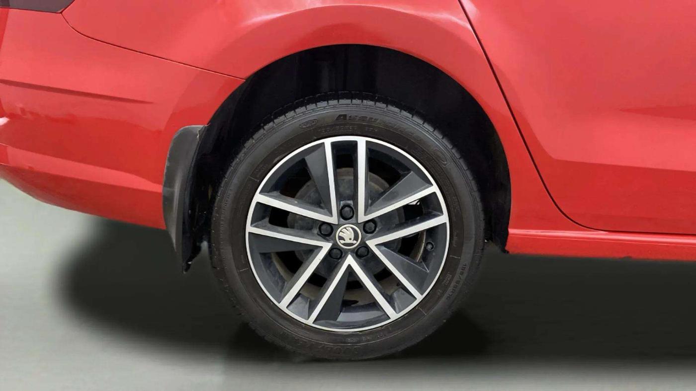2019 Skoda Rapid STYLE 1.6 MPI, Petrol, Manual, 11,397 km, Right Rear Wheel