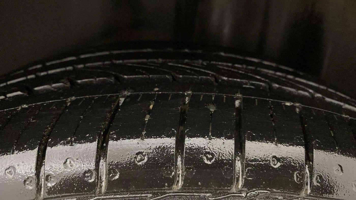 2019 Skoda Rapid STYLE 1.6 MPI, Petrol, Manual, 11,397 km, Left Rear Tyre Tread
